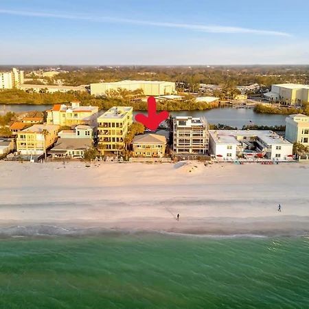 Stones Throw Beachside Bungalow #1 On The Beach Clearwater Beach Exterior photo